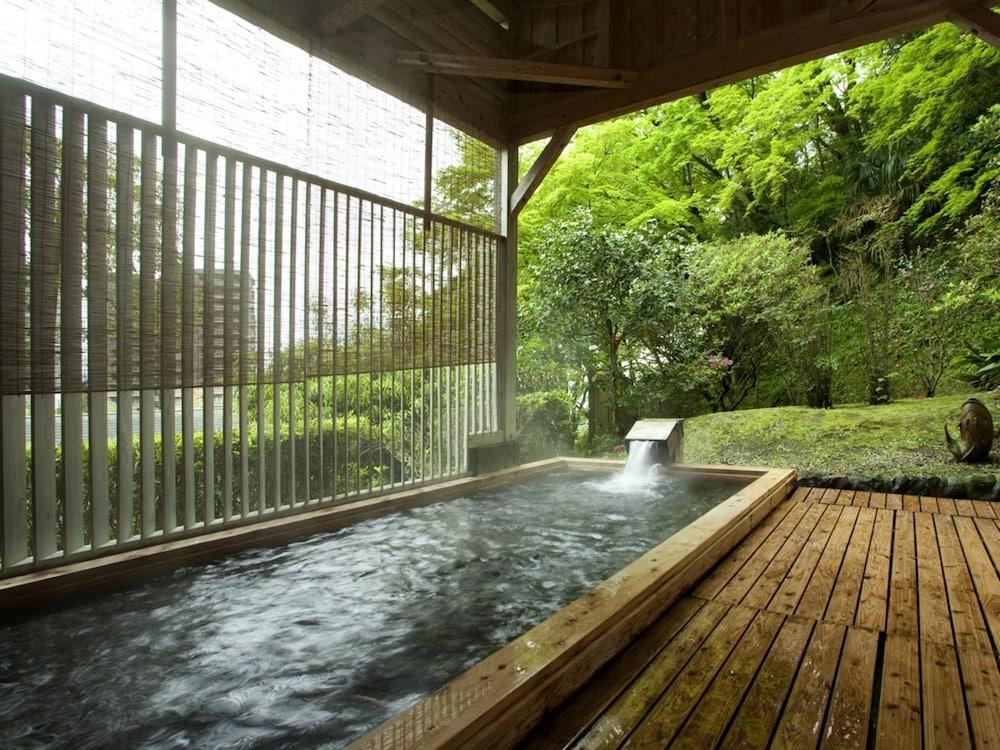 Ryochiku Bettei Hotel Beppu Exterior photo